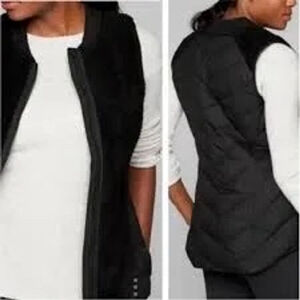 Athleta Down Tundra Vest Size M Black